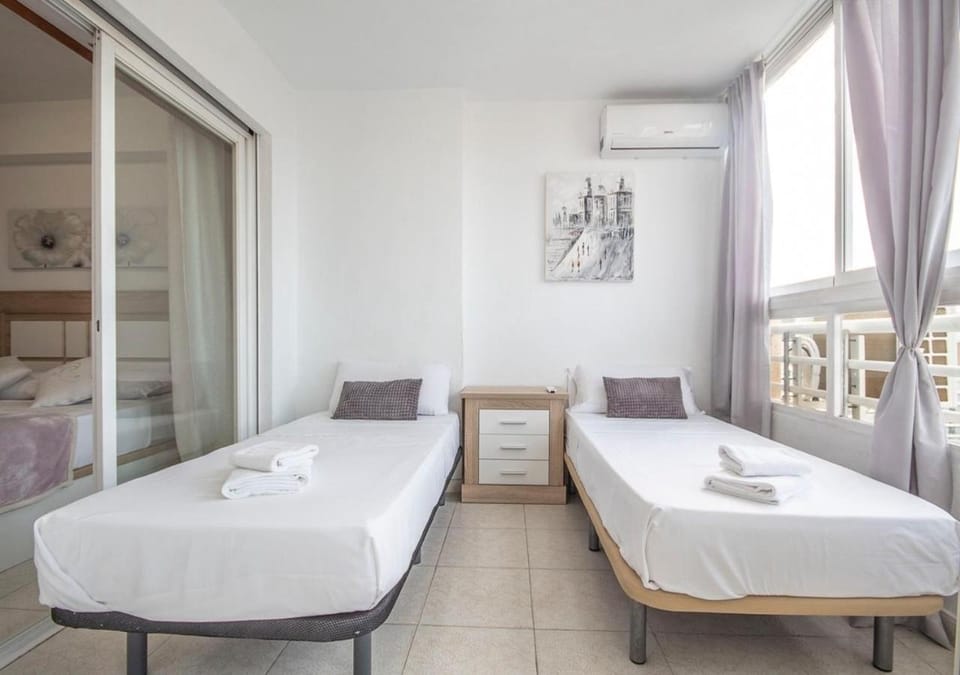 Bed, Bedroom, towels, air conditioner