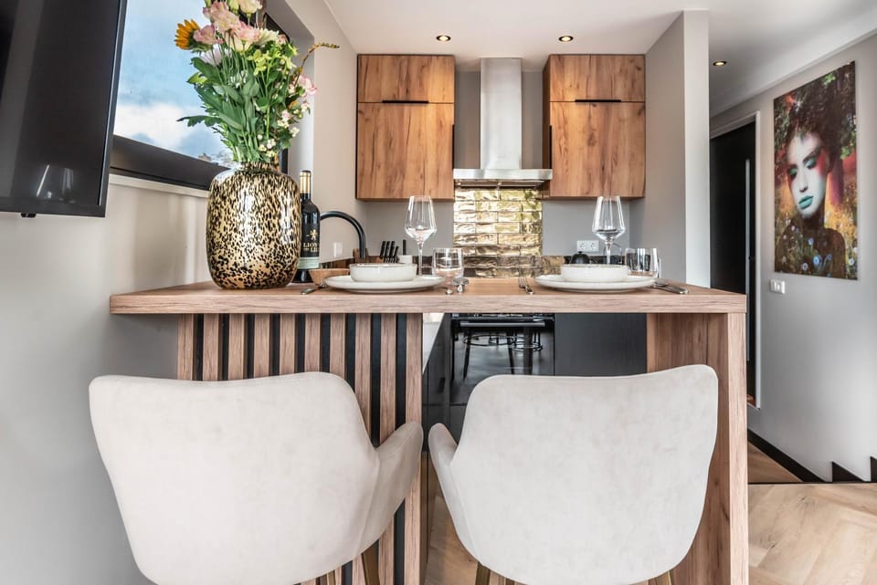 Luxury Watervilla Near Amsterdam And Schiphol House in South Holland (province)