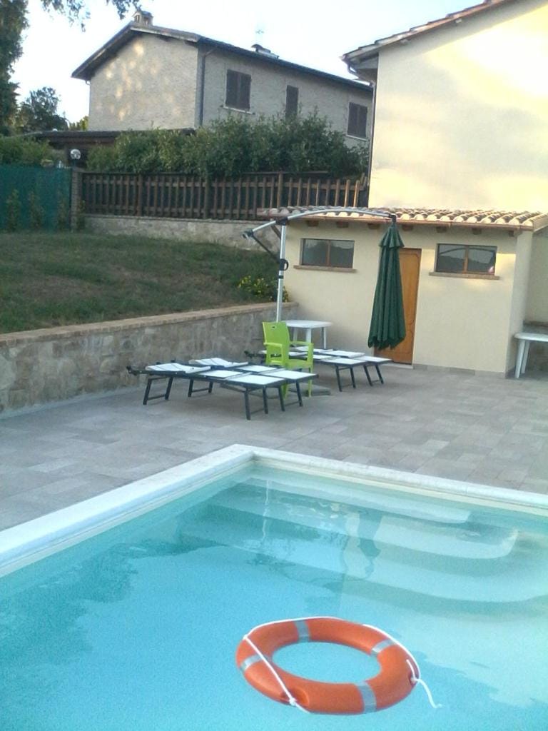 Swimming pool, Swimming pool