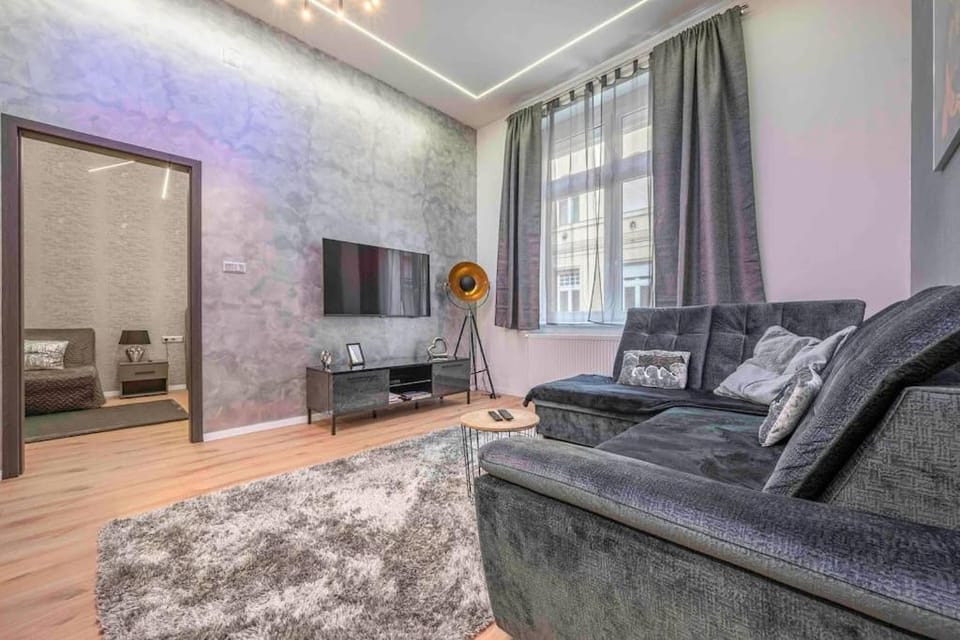 Exclusive Downtown Apartment with AC Apartment in Budapest