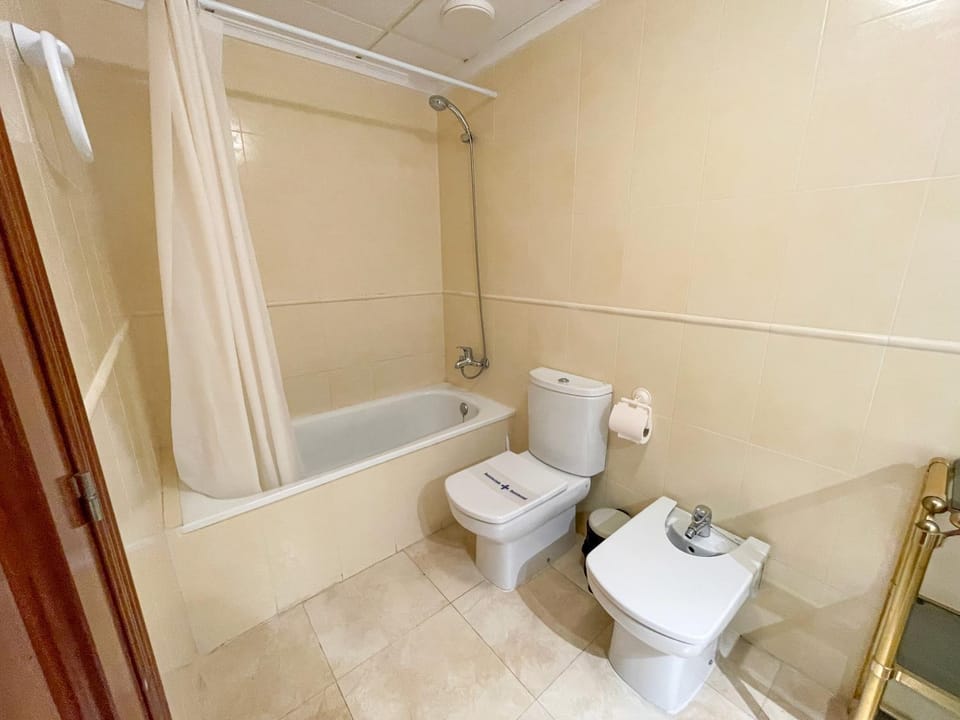 Bathroom, Bath