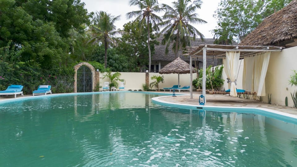 Natural landscape, Garden, Garden view, Pool view, Swimming pool, sunbed