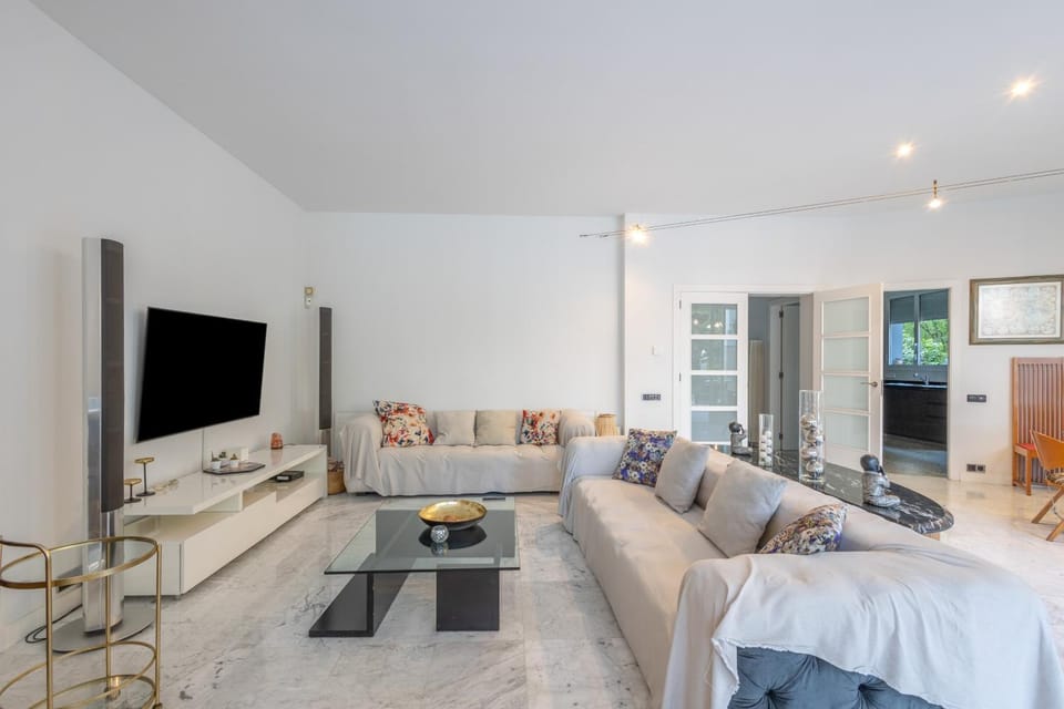Property building, Living room