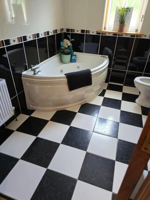 Benroe House 5 Bedrooms House in County Donegal