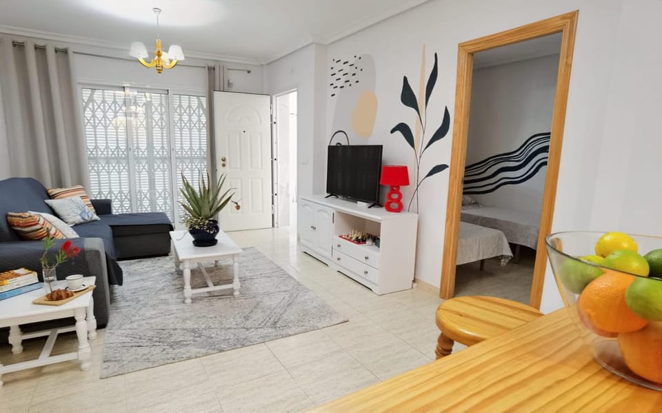 Communal lounge/ TV room, Living room