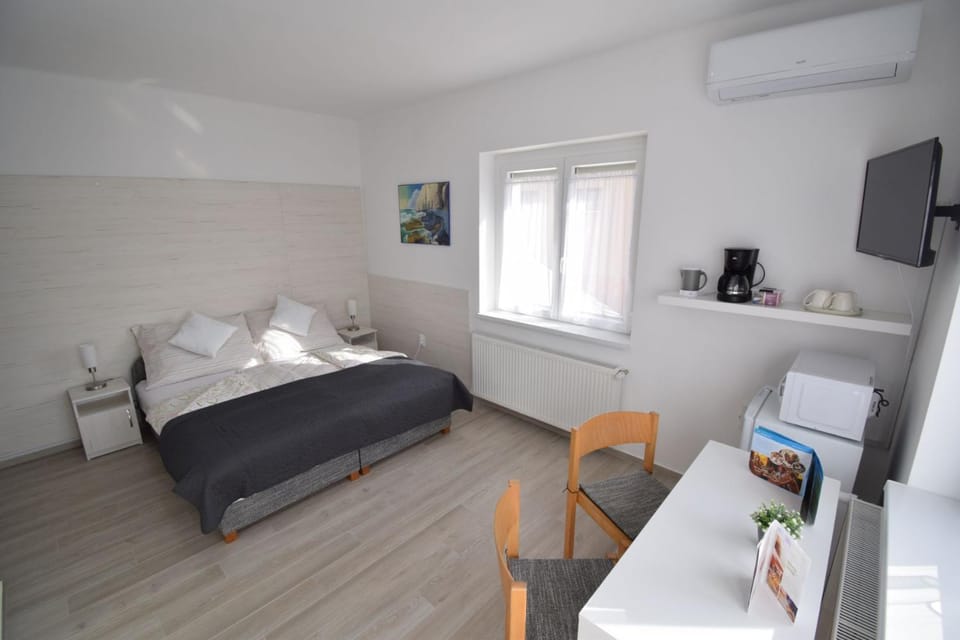 Omni Residence Vendégház Bed and Breakfast in Hungary