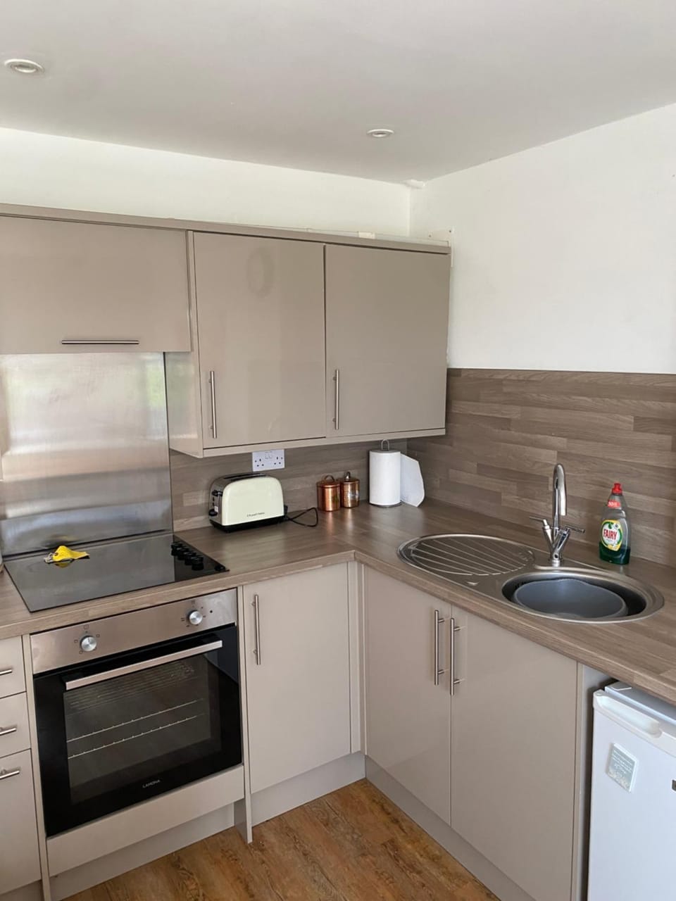 Flat 1, Coneygre Farm Apartment in Newark and Sherwood District