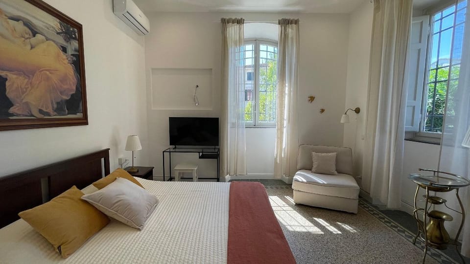 Villa Nanni - Camera Anfiteatro a pochi passi dalle Mura con parcheggio Villa in Capannori