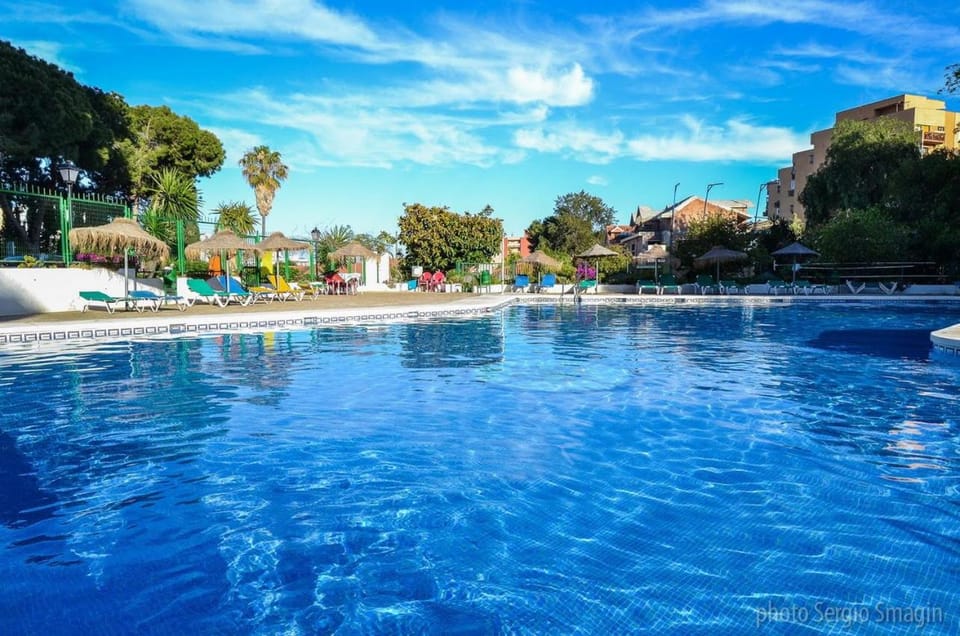 Day, Swimming pool, Swimming pool