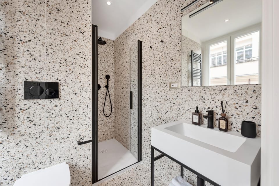 Shower, Bathroom, towels