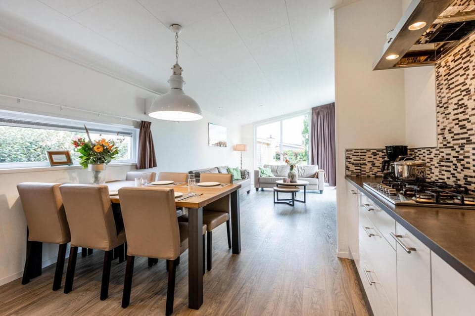 Ravenbosch Chalet in Limburg (province)