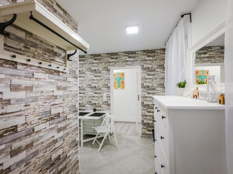Malasits 1 private room with shared bathroom Vacation rental in Hungary