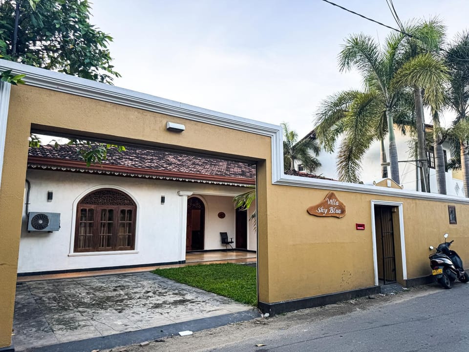 Property building, Day