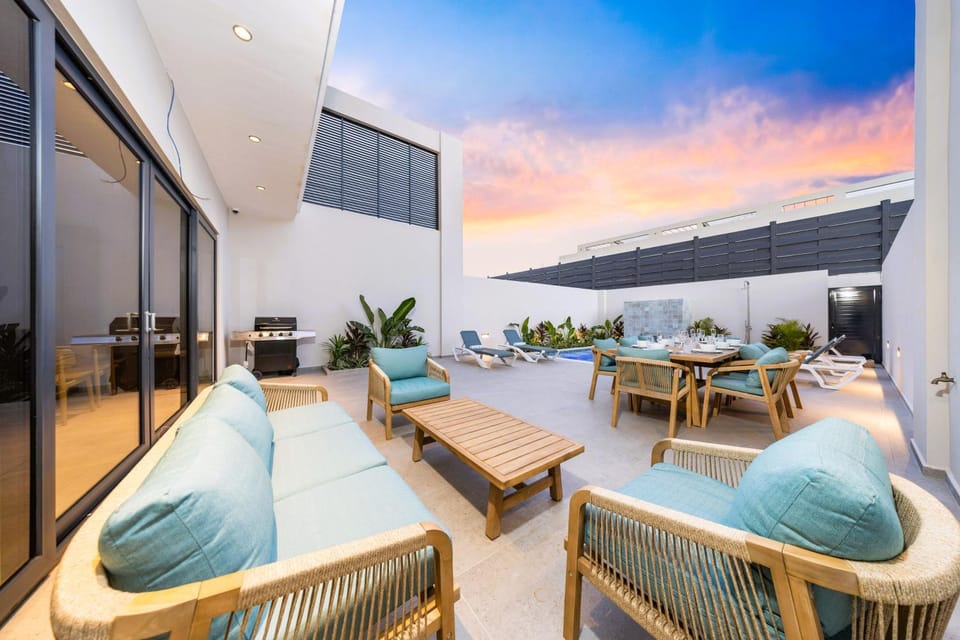 Patio, BBQ facilities, Balcony/Terrace, Seating area