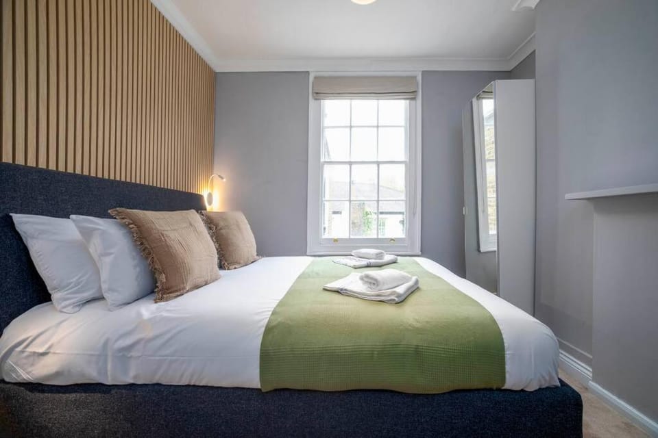 2 Bedroom Flat in Notting Hill Apartment in City of Westminster