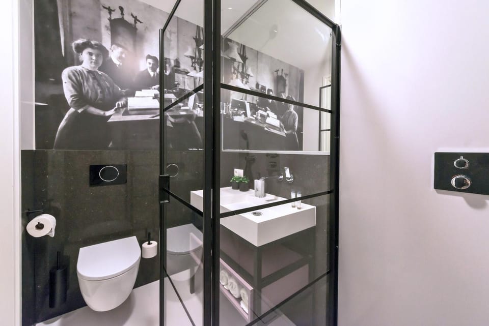 Freshly Renovated Stay w kitchen and bathroom Apartment in Tilburg