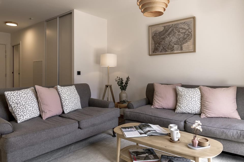 Communal lounge/ TV room, Living room