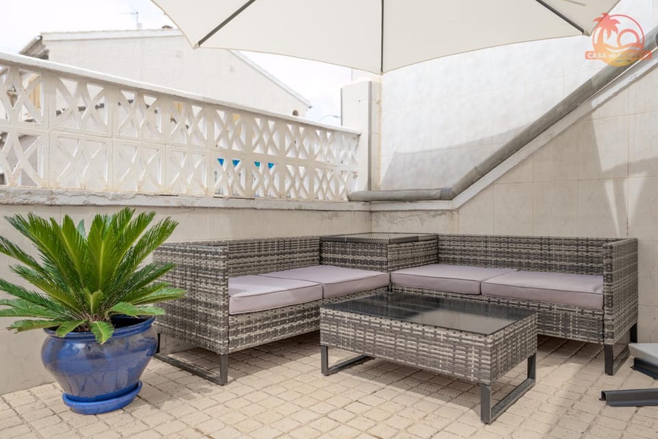 Patio, Balcony/Terrace, Seating area
