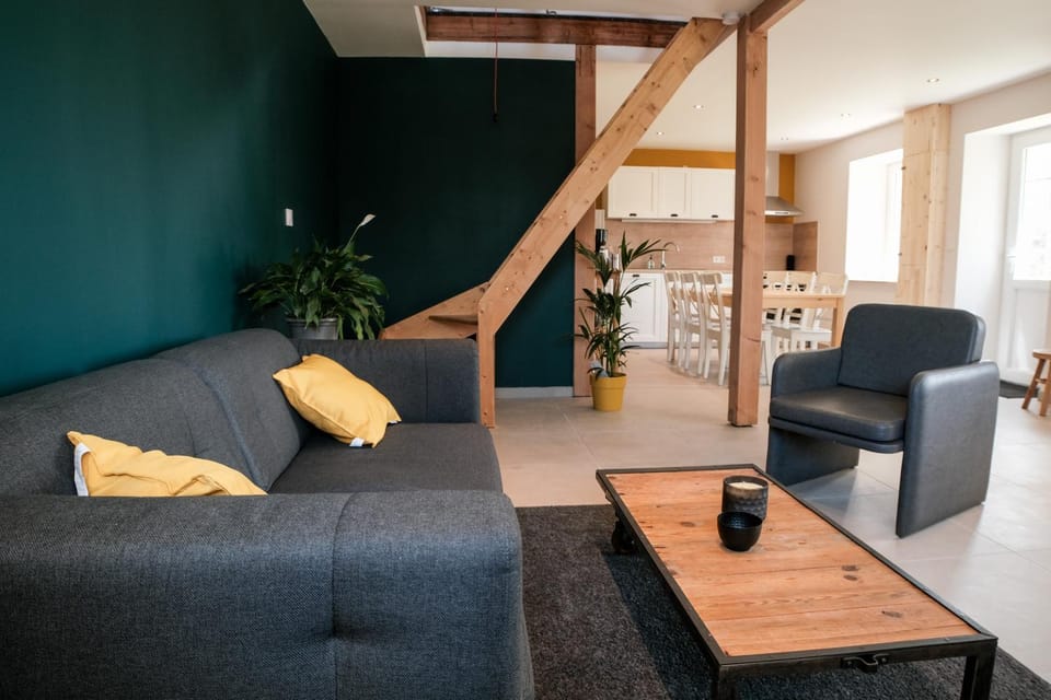 Living room, Dining area