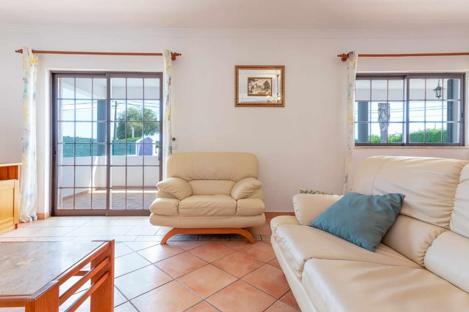 Villa Ramos by Ecovillas Albufeira House in Olhos de Água
