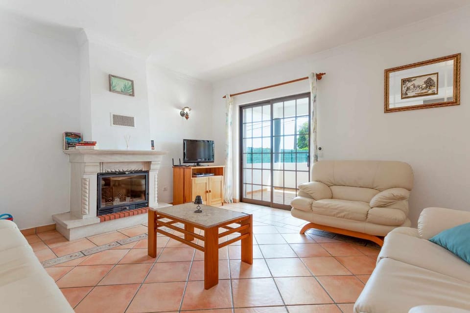 Villa Ramos by Ecovillas Albufeira House in Olhos de Água