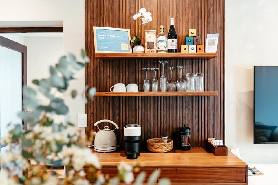 Coffee/tea facilities