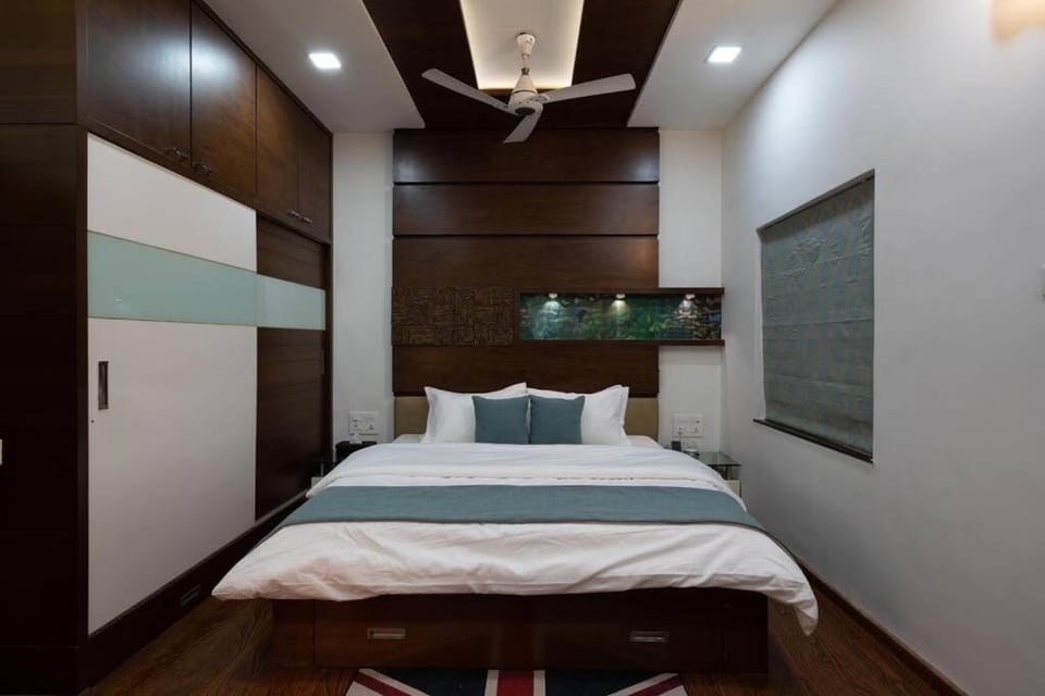 Bedroom, wardrobe