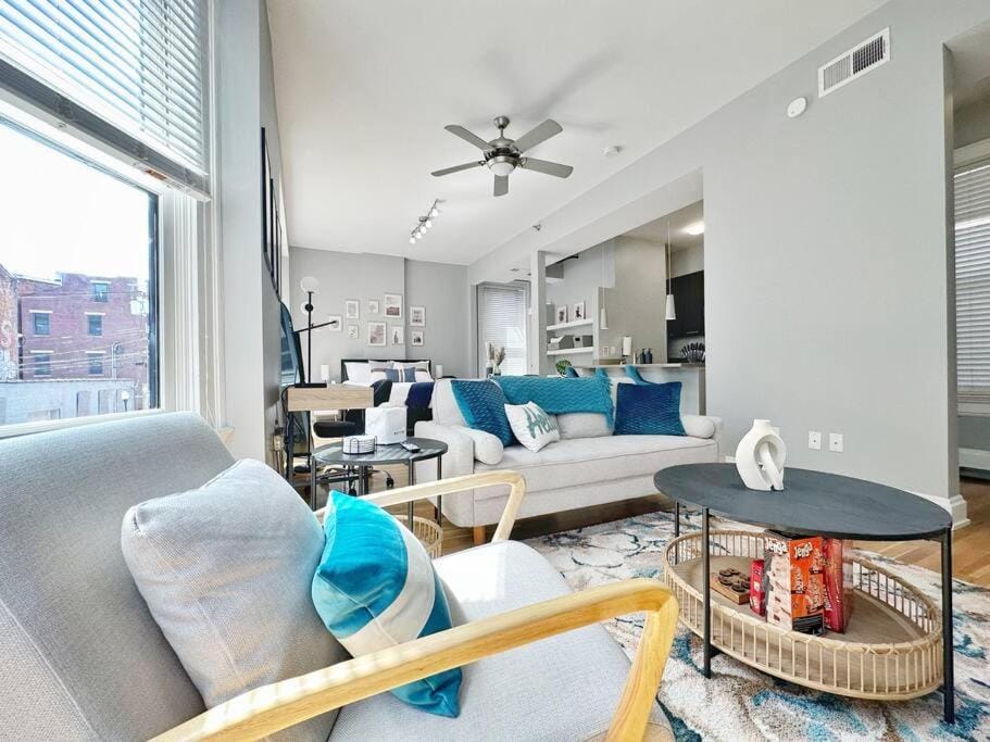 Boho Studio Loft Meets Luxury in OTR Cincinnati! Apartment in Over The Rhine