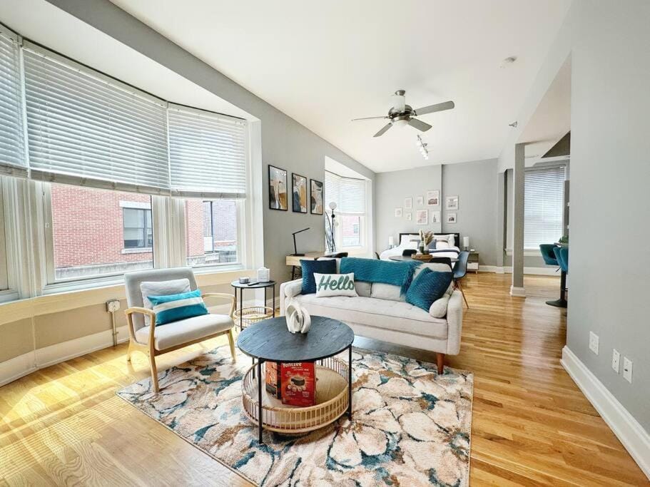 Boho Studio Loft Meets Luxury in OTR Cincinnati! Apartment in Over The Rhine