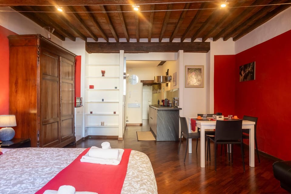 Bed, heating, towels, wardrobe, kitchen, air conditioner