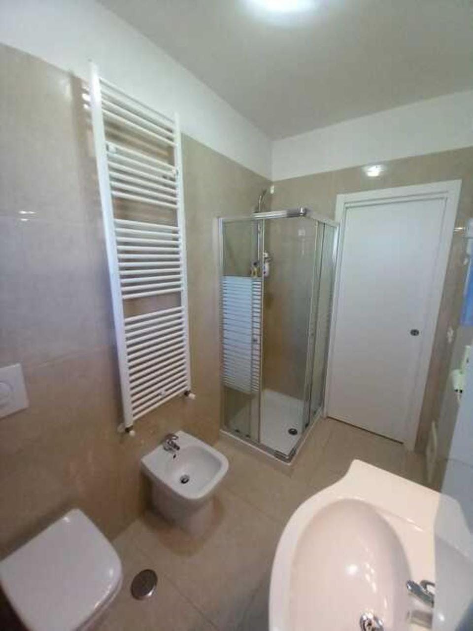 Shower, Toilet, bidet, towels