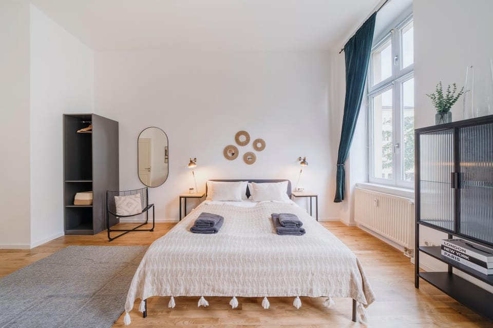Bed, Bedroom, wardrobe