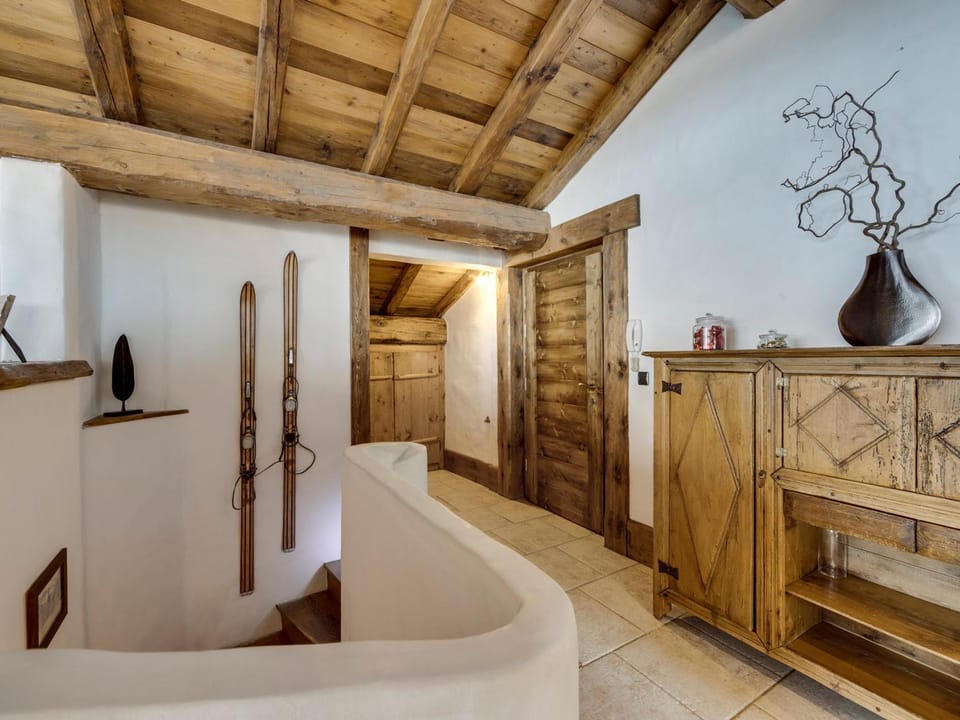 Chalet prestige 4 chambres, hammam, cheminée, conciergerie - FR-1-694-365 Chalet in Val dIsere