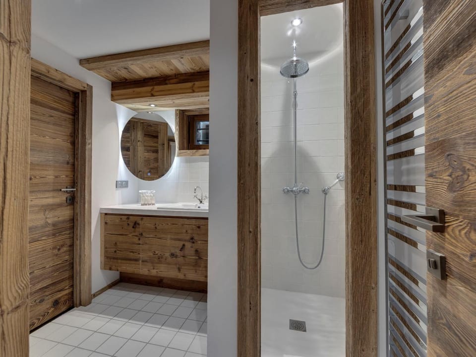 Chalet skis aux pieds avec piscine et sauna à Val-d'Isère - FR-1-567-126 Chalet in Val dIsere