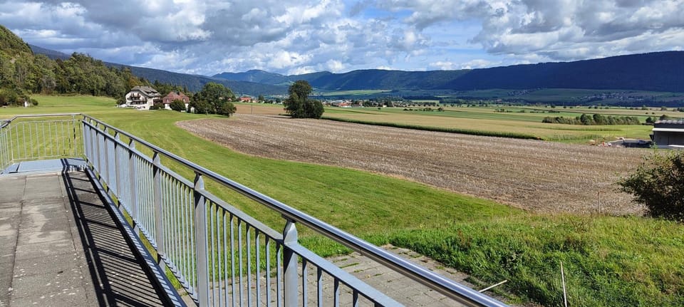 Nearby landmark, Natural landscape