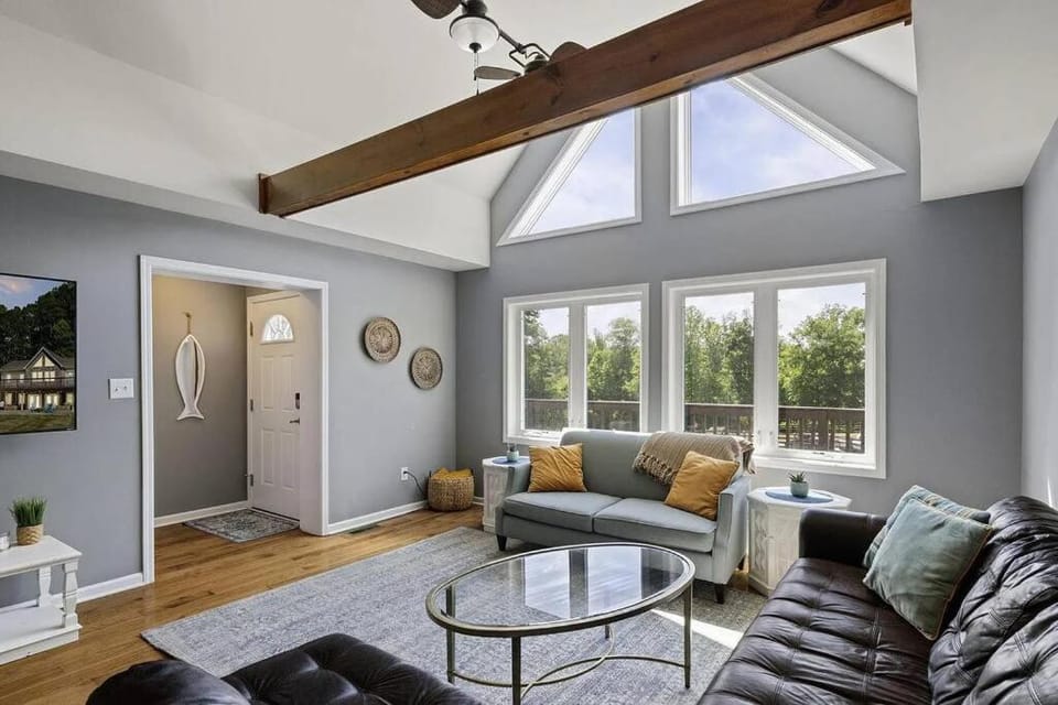 TV and multimedia, Living room, Seating area