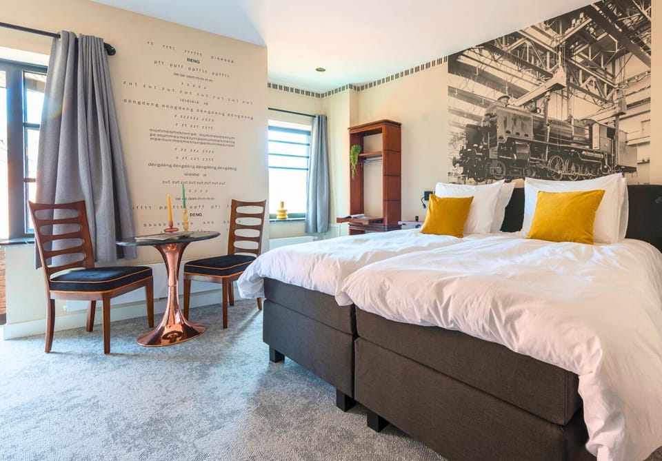 City Center Stay Fast Wi-Fi, Designer Bathroom Apartment in Tilburg