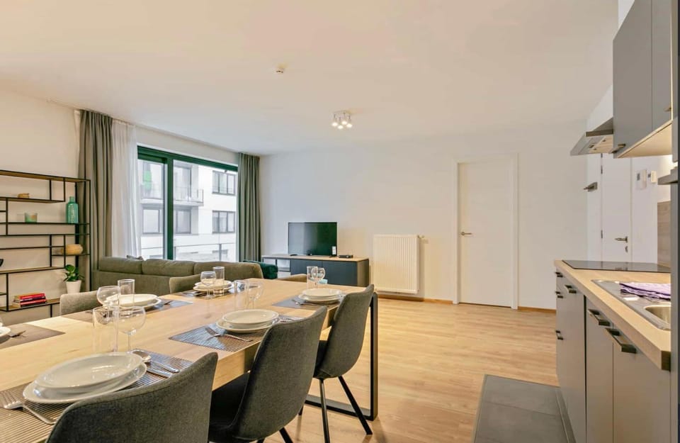 Two Bedroom Apartment with Amazing View in Center Apartment in Brussels