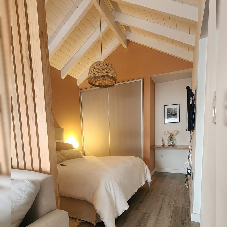 Bedroom, wardrobe