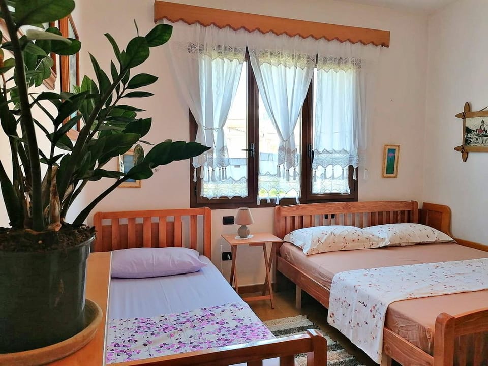Guest house near historical center House in Vlorë