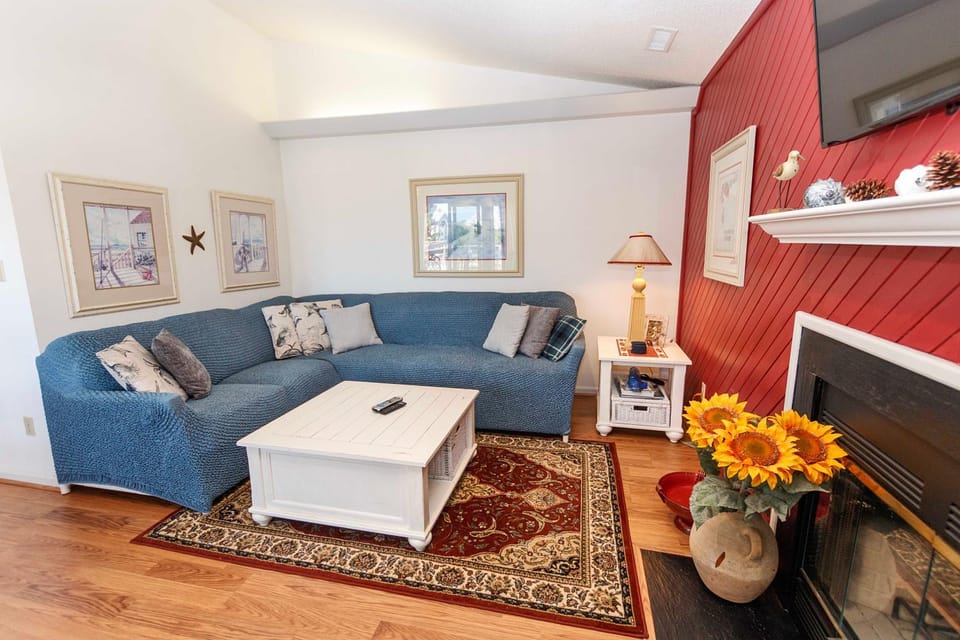 Oceanside, Hot Tub, Close to Ocean, 626, Casa Del Mar House in Corolla