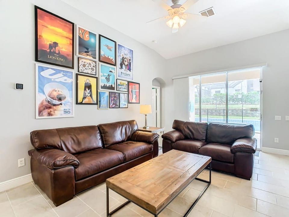 Windsor Palms Resort Pool and Spa Near Disney House in Four Corners