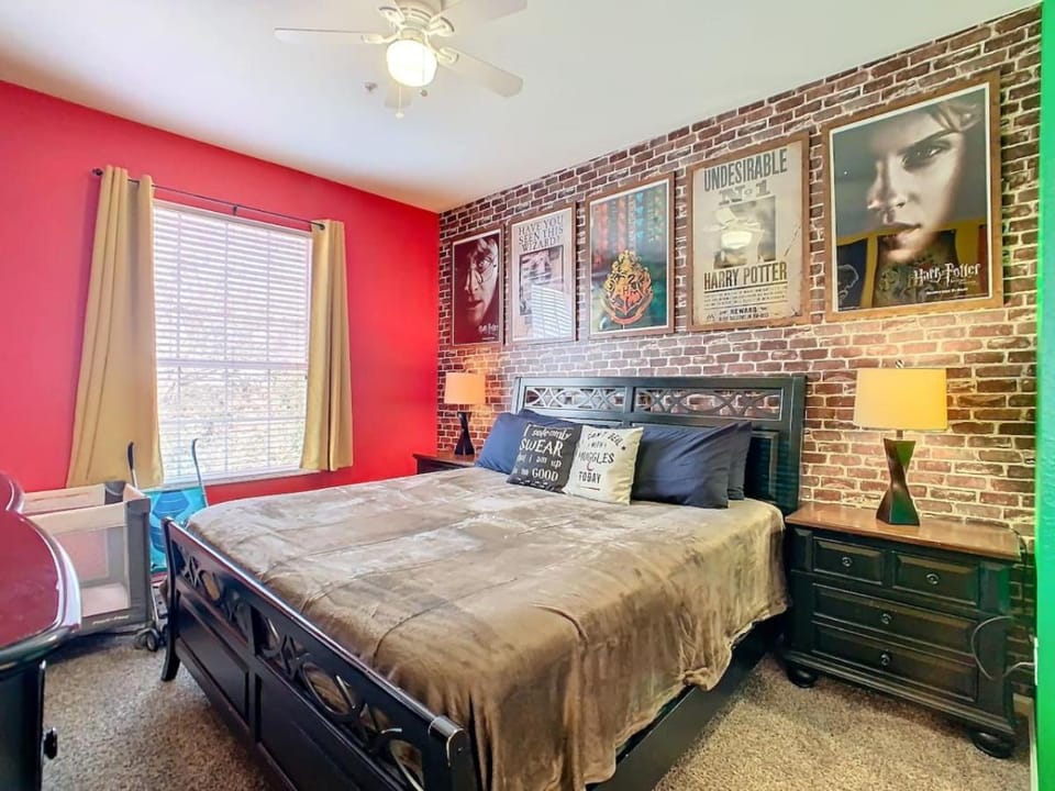 Bed, Photo of the whole room, Bedroom