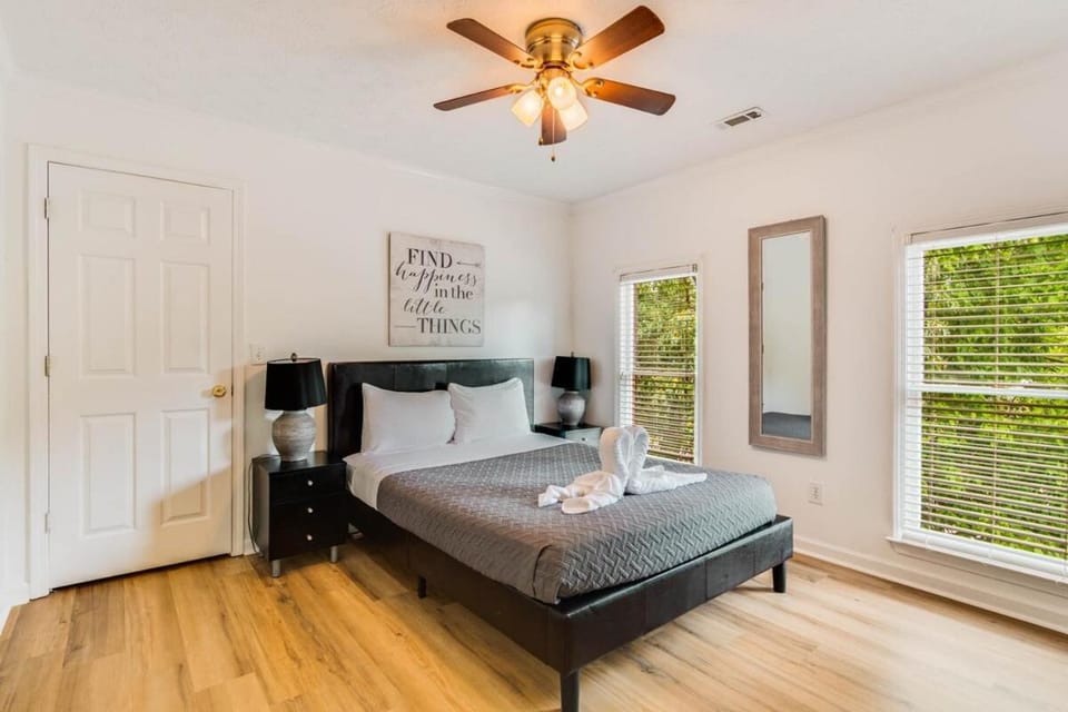 Bed, Bedroom