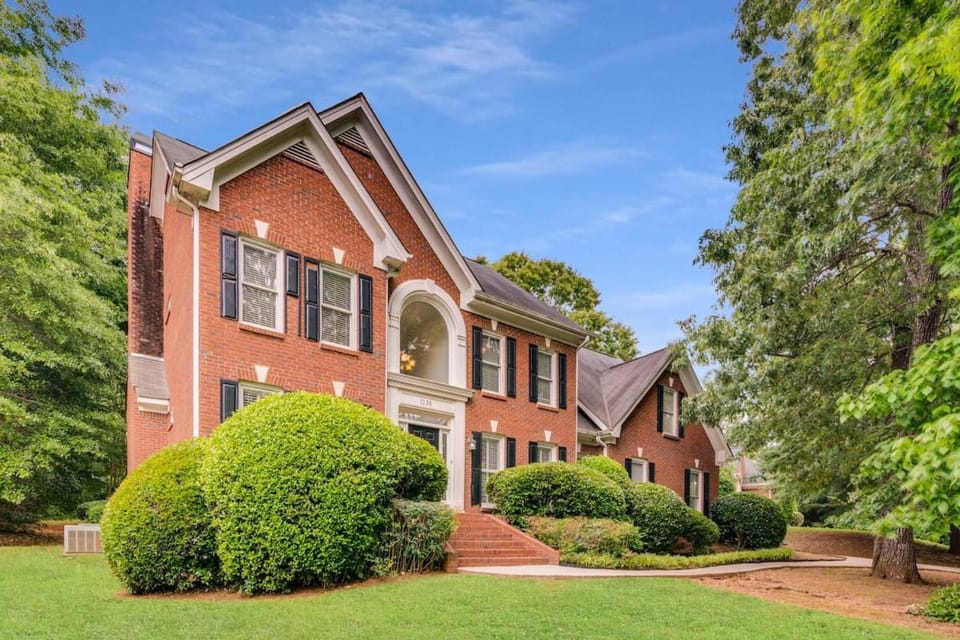 Property building, Day, Natural landscape
