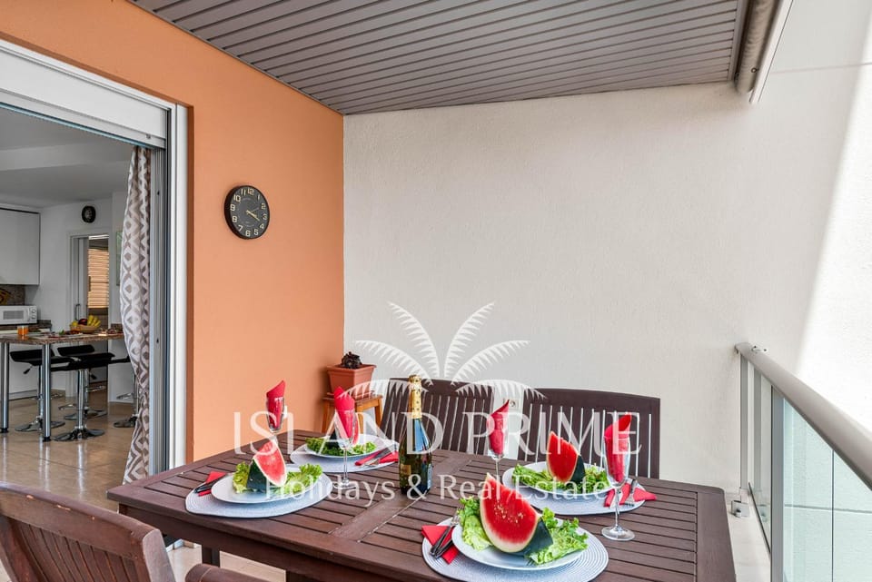 Amazing Sea View Apartment with Private Parking ARN27 Apartment in Abona