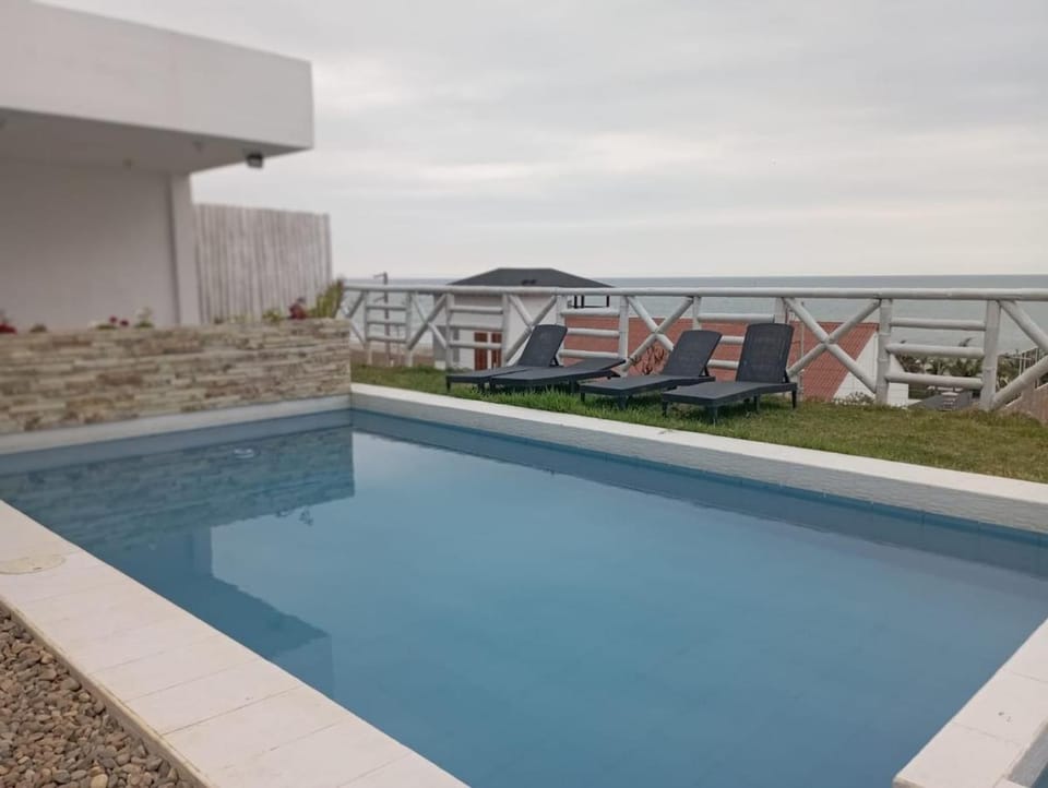 Day, Pool view, Swimming pool, Swimming pool, sunbed