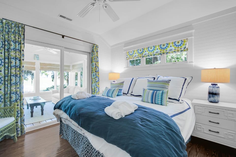 Lowcountry Charm with Private Dock Overlooking Beaufort River House in Port Royal