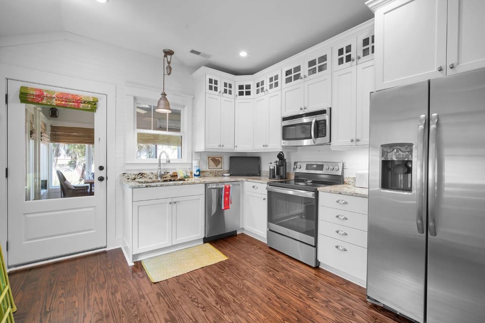 Lowcountry Charm with Private Dock Overlooking Beaufort River House in Port Royal