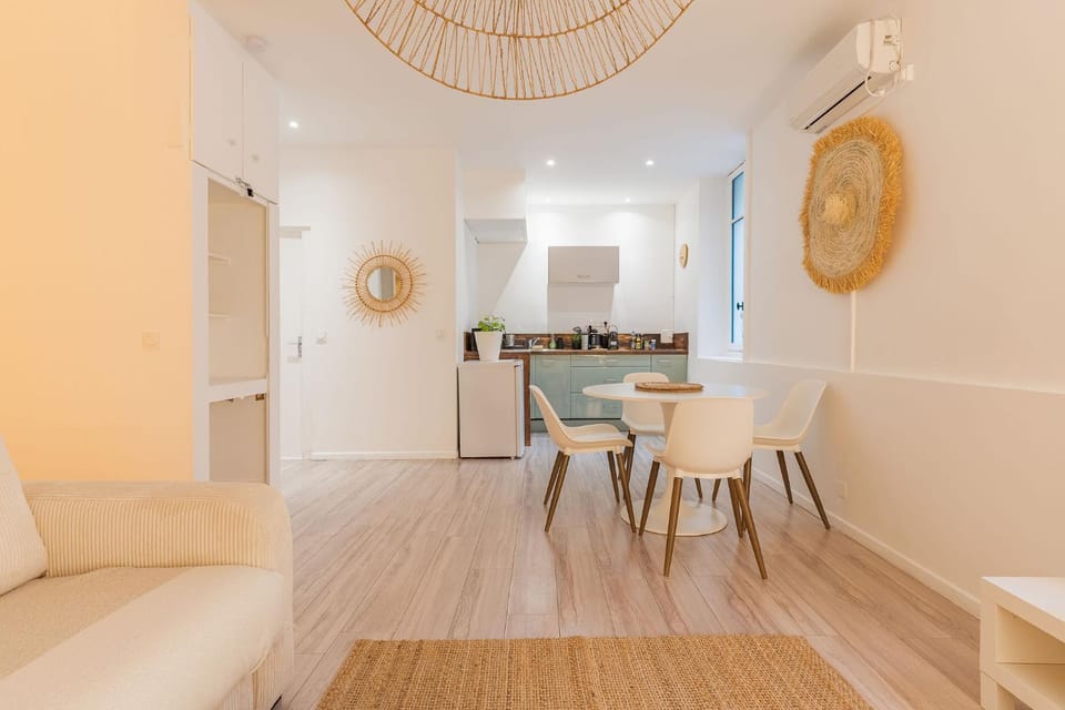 Living room, Dining area, kitchen